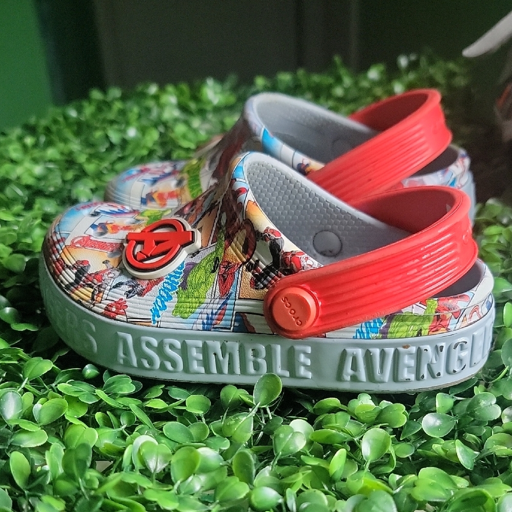 Marvel Avengers Kids Crocs - Red and Gray - Picture 1 of 5